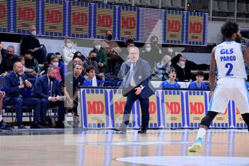 2022-01-23 - Coach Stefano Sacripanti (Gevi Napoli Basket) - DOLOMITI ENERGIA TRENTINO VS GEVI NAPOLI - ITALIAN SERIE A - BASKETBALL