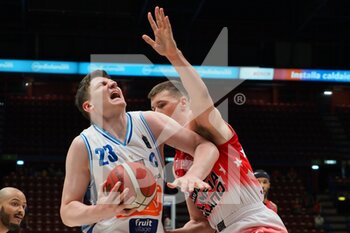 2022-04-16 - Arturas Gudaitis (GeVi Basket Napoli) and Kaleb Tarczewski (AX Armani Exchange Olimpia Milano)  - A|X ARMANI EXCHANGE MILANO VS GEVI NAPOLI - ITALIAN SERIE A - BASKETBALL