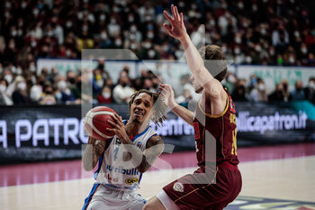 2022-04-24 - DeWayne Russell (Nutribullet Treviso Basket) and Andrea De Nicolao (Umana Reyer Venezia) - UMANA REYER VENEZIA VS NUTRIBULLET TREVISO BASKET - ITALIAN SERIE A - BASKETBALL