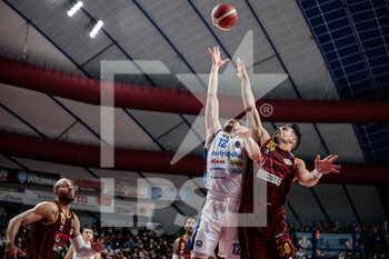 2022-04-24 - Matteo Imbrò (Nutribullet Treviso Basket) and Bruno Cerella (Umana Reyer Venezia) - UMANA REYER VENEZIA VS NUTRIBULLET TREVISO BASKET - ITALIAN SERIE A - BASKETBALL