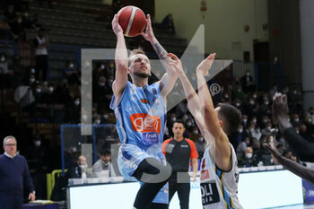 2022-03-09 - Arnas Velicka (Gevi Napoli Basket) - VANOLI BASKET CREMONA VS GEVI NAPOLI - ITALIAN SERIE A - BASKETBALL