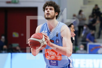 2022-03-09 - Leonardo Totè (Gevi Napoli Basket) - VANOLI BASKET CREMONA VS GEVI NAPOLI - ITALIAN SERIE A - BASKETBALL