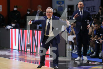 2022-03-09 - Stefano Sacripanti (Gevi Napoli Basket) - VANOLI BASKET CREMONA VS GEVI NAPOLI - ITALIAN SERIE A - BASKETBALL