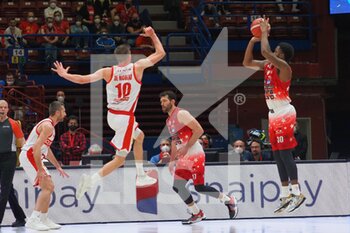 2022-03-26 - Troy Daniels from AX Armani Exchange Olimpia Milano  - A|X ARMANI EXCHANGE MILANO VS OPENJOBMETIS VARESE - ITALIAN SERIE A - BASKETBALL