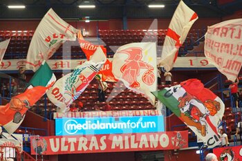 2022-10-16 - (EA7 Emporio Armani Olimpia Milano) supporters - EA7 EMPORIO ARMANI MILANO VS HAPPY CASA BRINDISI - ITALIAN SERIE A - BASKETBALL