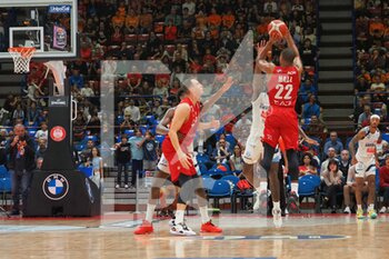 2022-10-16 - “The shot” of Devon Hall (EA7 Emporio Armani Olimpia Milano) at the very last second, which leads to the victor 83-82. - EA7 EMPORIO ARMANI MILANO VS HAPPY CASA BRINDISI - ITALIAN SERIE A - BASKETBALL