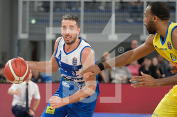 2022-10-16 - Amedeo Della Valle - Germani Basket Brescia play the ball - GERMANI BASKET BRESCIA VS GINOVA SCAFATI - ITALIAN SERIE A - BASKETBALL