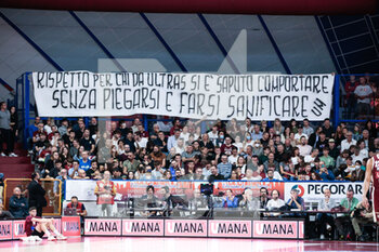 2022-10-23 - Olimia Milano supporter's - UMANA REYER VENEZIA VS EA7 EMPORIO ARMANI MILANO - ITALIAN SERIE A - BASKETBALL