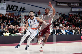 2022-11-06 - Jordan Howard (GeVi Napoli Basket) and Jayson Granger (Umana Reyer Venezia) - UMANA REYER VENEZIA VS GEVI NAPOLI BASKET - ITALIAN SERIE A - BASKETBALL