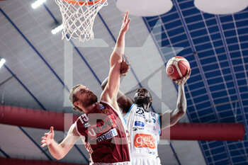 2022-11-06 - Matteo Chillo (Umana Reyer Venezia) and Jacorey Williams (GeVi Napoli Basket) - UMANA REYER VENEZIA VS GEVI NAPOLI BASKET - ITALIAN SERIE A - BASKETBALL