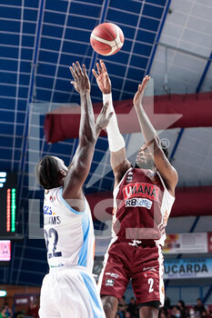 2022-11-06 - Jordan Parks (Umana Reyer Venezia) and Jacorey Williams (GeVi Napoli Basket) - UMANA REYER VENEZIA VS GEVI NAPOLI BASKET - ITALIAN SERIE A - BASKETBALL