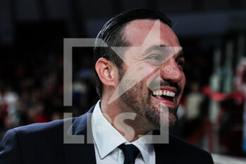 19/11/2022 - Matt Brase Head Coach of Pallacanestro Varese celebrates the victory at the end of the match OpenJobMetis during the LBA Lega Basket A 2022/23 Regular Season game between OpenJobMetis Varese and Umana Reyer Venezia at Enerxenia Arena, Varese, Italy on November 19, 2022 - OPENJOBMETIS VARESE VS UMANA REYER VENEZIA - SERIE A - BASKET