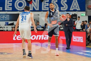 2022-12-04 - David Michineau (GeVi Napoli Basket) and Tommaso Laquintana (Pallacanestro Germani Brescia)  - GERMANI BRESCIA VS GEVI NAPOLI BASKET - ITALIAN SERIE A - BASKETBALL