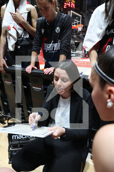 2022-05-05 - Angela Gianolla (head coach of Segafredo Virtus Bologna) during the game 4 final of the Italian women's basketball championship of the A1 series playoff Virtus Segafredo Bologna vs. Famila Schio at the Paladozza Sports palace, Bologna, May 05, 2022 - Photo: Michele Nucci - PLAYOFF - VIRTUS SEGAFREDO BOLOGNA VS FAMILA BASKET SCHIO - ITALIAN SERIE A1 WOMEN - BASKETBALL