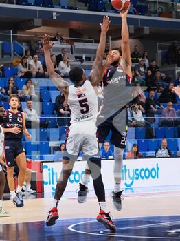 2022-10-26 - Brandy Skeens (Assigeco Piacenza) thwarted by Kyndahl Hill (Urania Basket Milano)  - URANIA MILANO VS ASSIEGECO PIACENZA - ITALIAN SERIE A2 - BASKETBALL