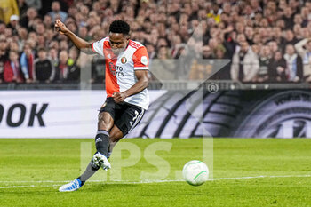 2022-04-28 - Luis Sinisterra of Feyenoord during the UEFA Europa Conference League, Semi-finals, 1st leg football match between Feyenoord and Olympique de Marseille on April 28, 2022 at de Kuip in Rotterdam, Netherlands - FEYENOORD VS OLYMPIQUE DE MARSEILLE - UEFA CONFERENCE LEAGUE - SOCCER