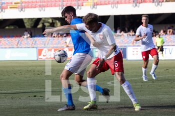 2022-06-07 - Nicolò Cudrig of Italy U20 and Maksymilan Tkocz of Poland U20 in action during the International Friendly match between Italy U20 and Poland U20 at Stadio Riviera delle Palme on June 7, 2022 in San Benedetto del Tronto, Italy. ©Photo: Cinzia Camela. - U20 ITALY VS POLAND - OTHER - SOCCER