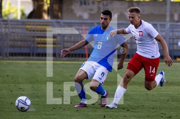 2022-06-07 - Tommaso Milanese of Italy U20, and Fryderyk Gerbowski of Poland U20 are seen in action during the International Friendly match between Italy U20 and Poland U20 at Stadio Riviera delle Palme on June 7, 2022 in San Benedetto del Tronto, Italy. ©Photo: Cinzia Camela. - U20 ITALY VS POLAND - OTHER - SOCCER