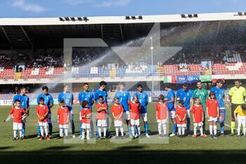 2022-06-07 - The stadium irrigation system, bathes the italian players before the International Friendly match between Italy U20 and Poland U20 at Stadio Riviera delle Palme on June 7, 2022 in San Benedetto del Tronto, Italy. ©Photo: Cinzia Camela. - U20 ITALY VS POLAND - OTHER - SOCCER