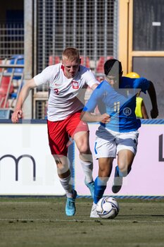 2022-06-07 - Jakub Szymanski of Poland U20 and Jacopo Desogus of Italy U20 in action during the International Friendly match between Italy U20 and Poland U20 at Stadio Riviera delle Palme on June 7, 2022 in San Benedetto del Tronto, Italy. ©Photo: Cinzia Camela. - U20 ITALY VS POLAND - OTHER - SOCCER