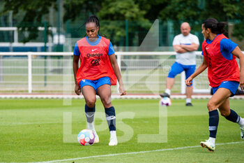 2022-06-29 - Marie Antoinette Katoto of France controls the ball during the training of the French women's team on June 29, 2022 in Clairefontaine, France - FOOTBALL - TRAINING OF THE FRENCH WOMEN'S TEAM - OTHER - SOCCER