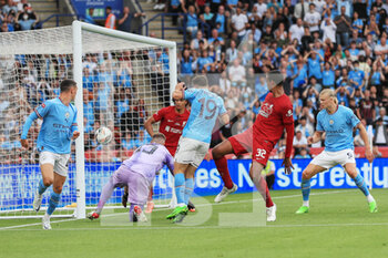 2022-07-30 - Julian Alvarez (19) of Manchester City scores a goal 1-1 during the English Super Cup, FA Community Shield, football match between Liverpool and Manchester City on July 30, 2022 at the King Power Stadium in Leicester, England - FOOTBALL - COMMUNITY SHIELD - LIVERPOOL V MANCHESTER CITY - OTHER - SOCCER