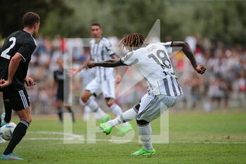 2022-08-04 - Moise Kean of Juventus Fc during the pre-season friendly match between FC Juventus A and FC Juventus U23 on August 04, 2022 in Villar Perosa near Pinerolo, Italy - JUVENTUS A VS JUVENTUS B - OTHER - SOCCER