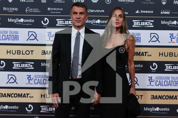 2022-10-17 - Paolo Maldini Tecnical Director AC Milan and hs wife Adriana Fossa during the Gran Gala del Calcio AIC 2022 at Rho Fiera Milano, Milan, Italy on October 17, 2022 - GRAN GALA DEL CALCIO AIC PRESENTED BY HUBLOT E BANCOMAT - OTHER - SOCCER