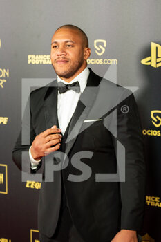 2022-10-17 - Cyril Gane during the red carpet ceremony of the Ballon d'Or (Golden Ball) France Football 2022 on October 17, 2022 at Theatre du Chatelet in Paris, France - FOOTBALL - BALLON D'OR 2022 - RED CARPET CEREMONY - OTHER - SOCCER