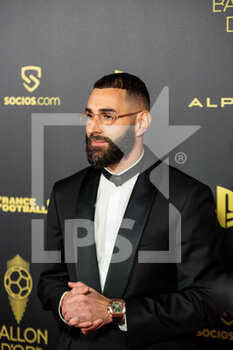 2022-10-17 - Karim Benzema during the red carpet ceremony of the Ballon d'Or (Golden Ball) France Football 2022 on October 17, 2022 at Theatre du Chatelet in Paris, France - FOOTBALL - BALLON D'OR 2022 - RED CARPET CEREMONY - OTHER - SOCCER