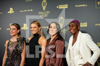 2022-10-17 - Alexia Putellas, Fridolina Rolfo, Lucy Bronze and Asisat Oshoala during the red carpet ceremony of the Ballon d'Or (Golden Ball) France Football 2022 on October 17, 2022 at Theatre du Chatelet in Paris, France - FOOTBALL - BALLON D'OR 2022 - RED CARPET CEREMONY - OTHER - SOCCER
