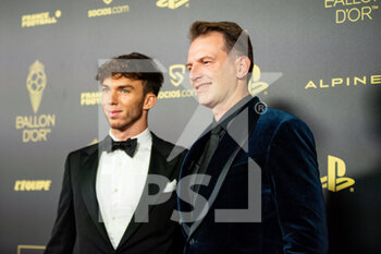2022-10-17 - Pierre Gasly and Laurent Rossi during the red carpet ceremony of the Ballon d'Or (Golden Ball) France Football 2022 on October 17, 2022 at Theatre du Chatelet in Paris, France - FOOTBALL - BALLON D'OR 2022 - RED CARPET CEREMONY - OTHER - SOCCER