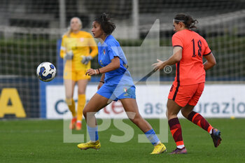 2022-11-14 - Chiara Beccari of Italy WU23 during the International Friendly Match between Italy WU23 and England WU23 at the stadio Tre Fontane on 14th of November, 2022 in Rome, Italy. - U23 WOMEN - ITALY VS ENGLAND - FRIENDLY MATCH - SOCCER