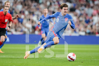 2022-03-26 - LONDON, ENGLAND - MARCH 26: during the international friendly match between England and Switzerland at Wembley Stadium on March 26, 2022 in London, United Kingdom. Mason Mount of England in action - ENGLAND VS SWITZERLAND - FRIENDLY MATCH - SOCCER