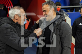 2022-03-26 - Coach Edy Reja of Albania and Coach Luis Enrique of Spain during the International Friendly football match between Spain and Albania on March 26, 2022 at RCDE Stadium in Barcelona, Spain - 2022 - SPAIN VS ALBANIA - FRIENDLY MATCH - SOCCER