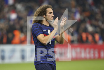 2022-03-25 - Matteo Guendouzi of France salutes the supporters following the International Friendly football match between France and Ivory Coast on March 25, 2022 at Stade Velodrome in Marseille, France - FRANCE VS IVORY COAST - FRIENDLY MATCH - SOCCER