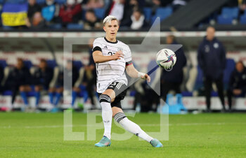 2022-03-26 - Nico Schlotterbeck of Germany during the International Friendly football match between Germany and Israel on March 26, 2022 at PreZero Arena in Sinsheim, Germany - GERMANY VS ISRAEL - FRIENDLY MATCH - SOCCER