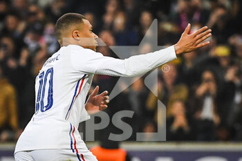 2022-03-29 - Kylian MBAPPE of France celebrates his goal during the International Friendly football match between France and South Africa on March 29, 2022 at Pierre Mauroy stadium in Villeneuve-d'Ascq near Lille, France - FRANCE VS SOUTH AFRICA - FRIENDLY MATCH - SOCCER