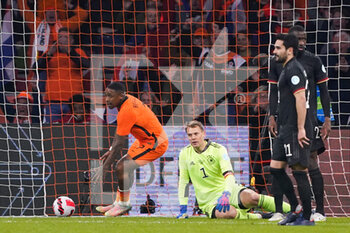 2022-03-29 - Steven Bergwijn of the Netherlands scores his sides first goal during the International Friendly football match between Netherlands and Germany on March 29, 2022 at the Johan Cruijff ArenA in Amsterdam, Netherlands - NETHERLANDS VS GERMANY - FRIENDLY MATCH - SOCCER