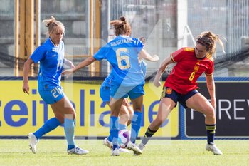 2022-07-01 - Valentina Cernoia, Manuela Giugliano of Italy and Maria Franc Caldentey Oliver of Spain, compete during the Women's International friendly match between Italy and Spain at Teofilo Patini Stadium on July 01, 2022 in Castel di Sangro , Italy. ©Photo: Cinzia Camela. - ITALY WOMEN VS SPAIN - FRIENDLY MATCH - SOCCER