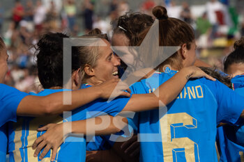 2022-07-01 - Valentina Cernoia, Elena Linari, Manuela Giugliano of Italy, celebrate the opening goal during the Women's International friendly match between Italy and Spain at Teofilo Patini Stadium on July 01, 2022 in Castel di Sangro , Italy. ©Photo: Cinzia Camela. - ITALY WOMEN VS SPAIN - FRIENDLY MATCH - SOCCER
