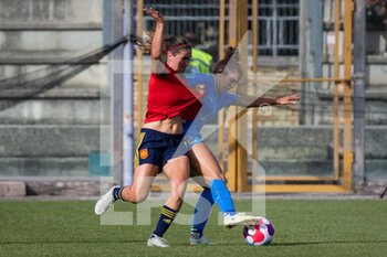 2022-07-01 - Valentina Bergamaschi of Italy and Maria Franc Caldentey Oliver of Spain, compete during the Women's International friendly match between Italy and Spain at Teofilo Patini Stadium on July 01, 2022 in Castel di Sangro , Italy. ©Photo: Cinzia Camela. - ITALY WOMEN VS SPAIN - FRIENDLY MATCH - SOCCER