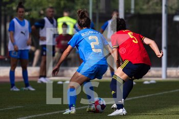 2022-07-01 - Valentina Bergamaschi of Italy, Ivana Andres Sanz of Spain compete for the ball during the Women's International friendly match between Italy and Spain at Teofilo Patini Stadium on July 01, 2022 in Castel di Sangro , Italy. ©Photo: Cinzia Camela. - ITALY WOMEN VS SPAIN - FRIENDLY MATCH - SOCCER