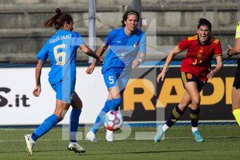 2022-07-01 - Manuela Giugliano, Elena Linari of Italy, Lucia Garcia Cordoba of Spain compete for the ball during the Women's International friendly match between Italy and Spain at Teofilo Patini Stadium on July 01, 2022 in Castel di Sangro , Italy. ©Photo: Cinzia Camela. - ITALY WOMEN VS SPAIN - FRIENDLY MATCH - SOCCER
