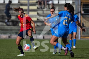 2022-07-01 - Patricia Guijarro Gutierrez of Spain, Aurora Galli, Martina Piemonte of Italy compete for the ball during the Women's International friendly match between Italy and Spain at Teofilo Patini Stadium on July 01, 2022 in Castel di Sangro , Italy. ©Photo: Cinzia Camela. - ITALY WOMEN VS SPAIN - FRIENDLY MATCH - SOCCER