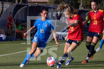 2022-07-01 - Lucia Di Guglielmo of Ital, Olga Carmona Garcia, Athenea Del Castillo Beivide of Spain compete for the ball during the Women's International friendly match between Italy and Spain at Teofilo Patini Stadium on July 01, 2022 in Castel di Sangro , Italy. ©Photo: Cinzia Camela. - ITALY WOMEN VS SPAIN - FRIENDLY MATCH - SOCCER
