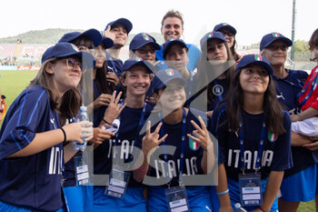 2022-07-01 - Cristiana Girelli of Italy, poses with the ballkids after the Women's International friendly match between Italy and Spain at Teofilo Patini Stadium on July 01, 2022 in Castel di Sangro , Italy. ©Photo: Cinzia Camela. - ITALY WOMEN VS SPAIN - FRIENDLY MATCH - SOCCER