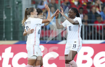 2022-07-01 - Sandie Toletti, Kadidiatou Diani of France and teammates celebrate a goal during the International Women's Friendly football match between France and Vietnam on July 1, 2022 at Stade de la Source in Orleans, France - FOOTBALL - WOMEN'S FRIENDLY GAME - FRANCE V VIETNAM - FRIENDLY MATCH - SOCCER