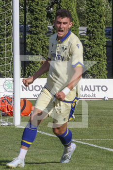 2022-07-13 - Roberto Piccoli of Hellas Verona Fc celebrates Kevin Lasagna of Hellas Verona FC afther gol during Hellas Verona A vs Hellas Verona B, 2° frendly match pre-season Serie A Tim 2022-23, at 