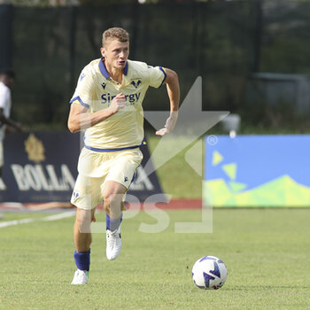 2022-07-16 - Pawel Dawidowicz of Hellas Verona FC play the ball during Hellas Verona vs Virtus Verona, 3° frendly match pre-season Serie A Tim 2022-23, at 